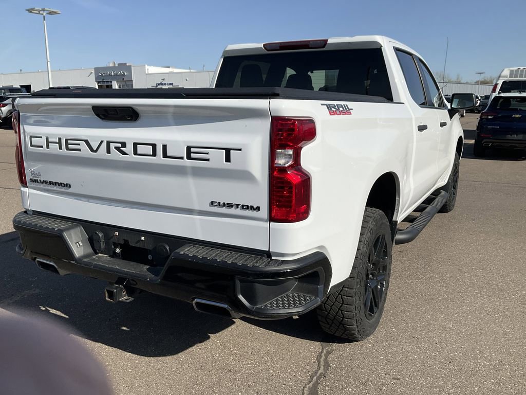 Certified 2023 Chevrolet Silverado 1500 Custom Trail Boss w/ LPO, Dark Essentials Package AWD/4WD image 32
