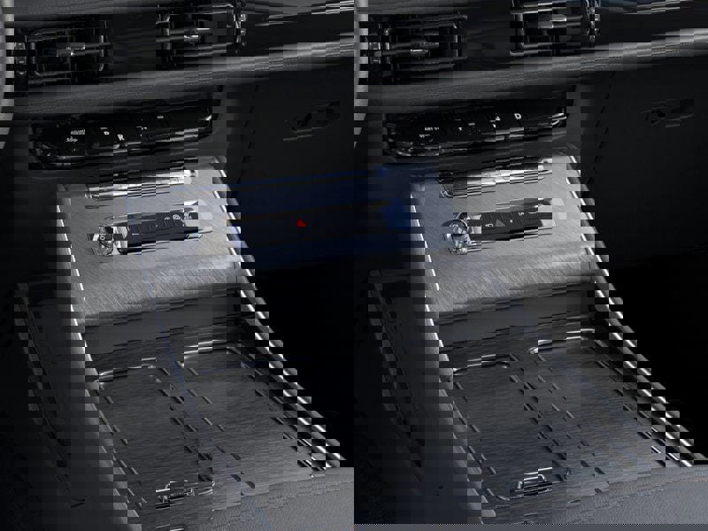 New 2025 Lincoln Aviator AWD w/ Jet Appearance Package image 15