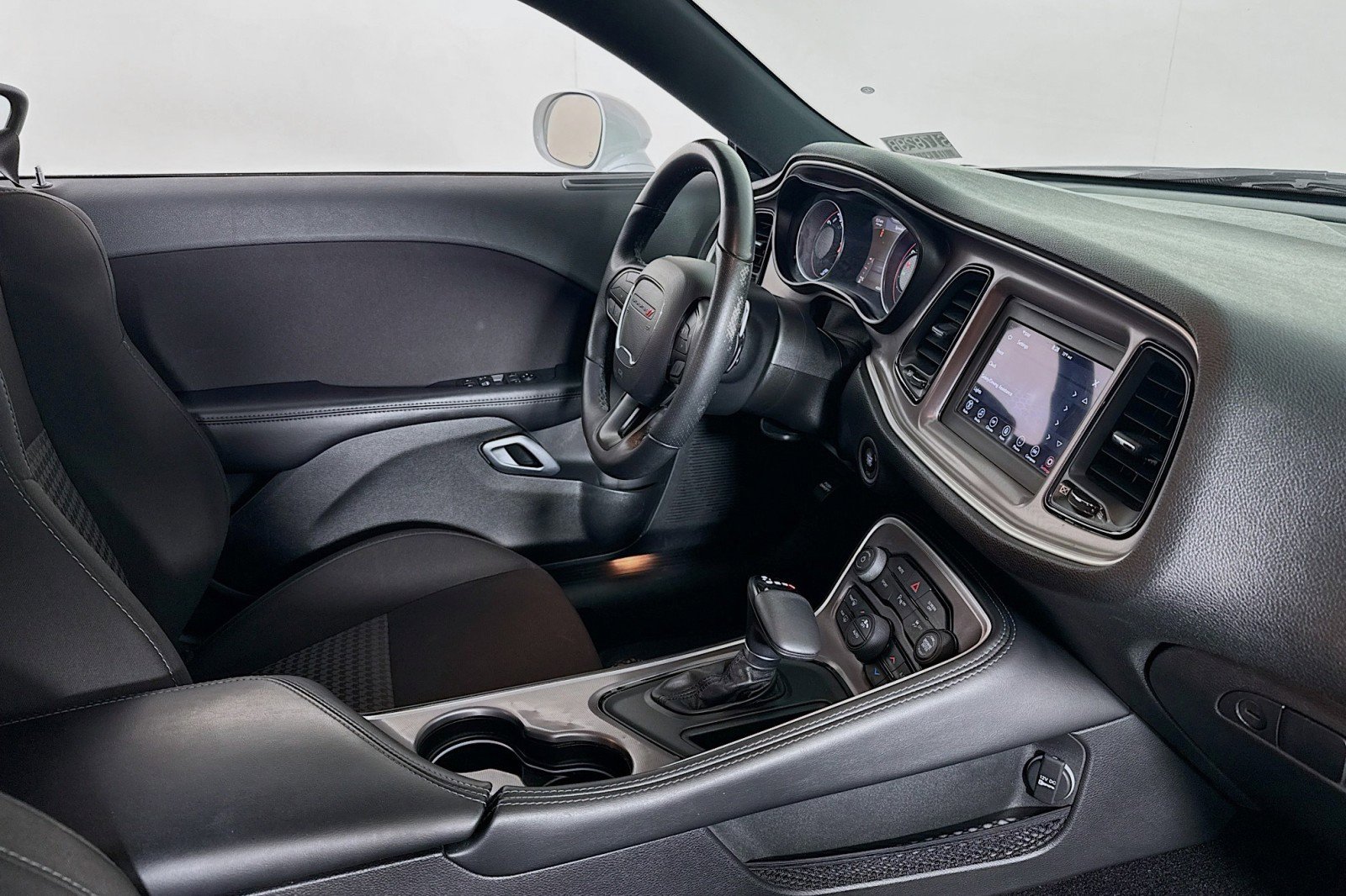 Used 2022 Dodge Challenger GT image 15