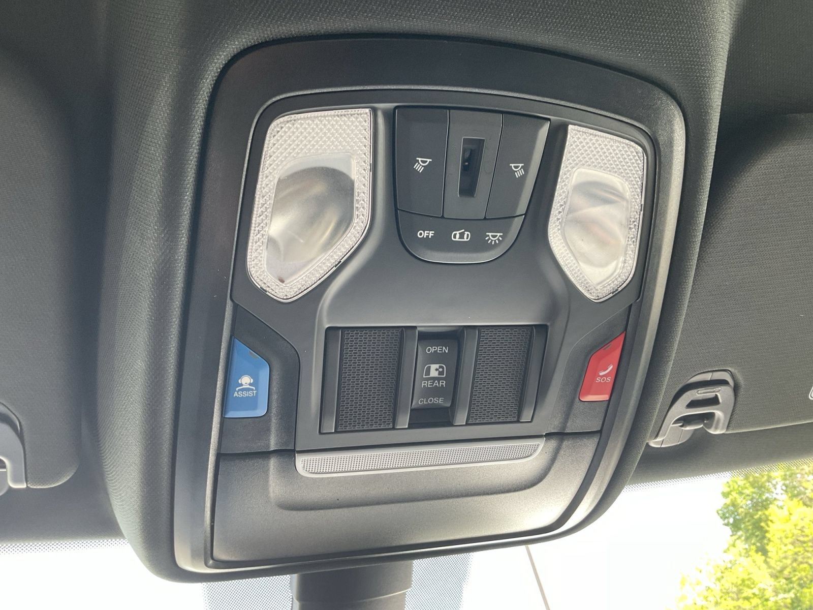 Used 2023 RAM 1500 Big Horn AWD/4WD image 24