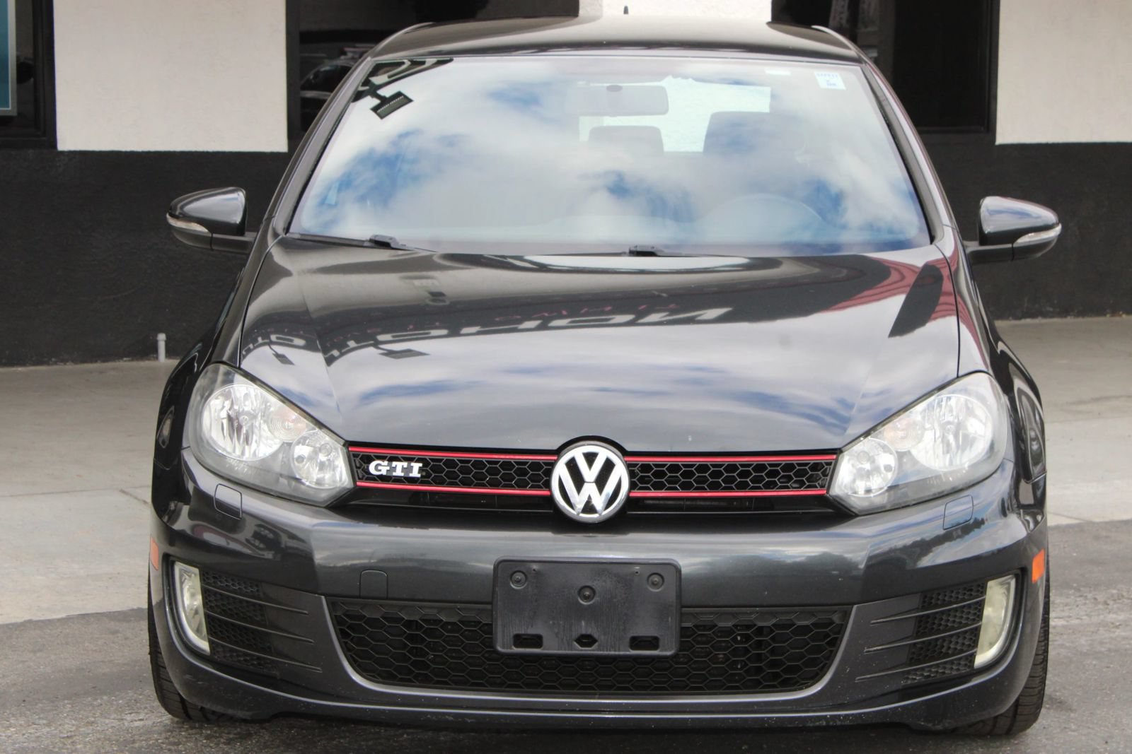 Used 2012 Volkswagen GTI 4-Door FWD image 2