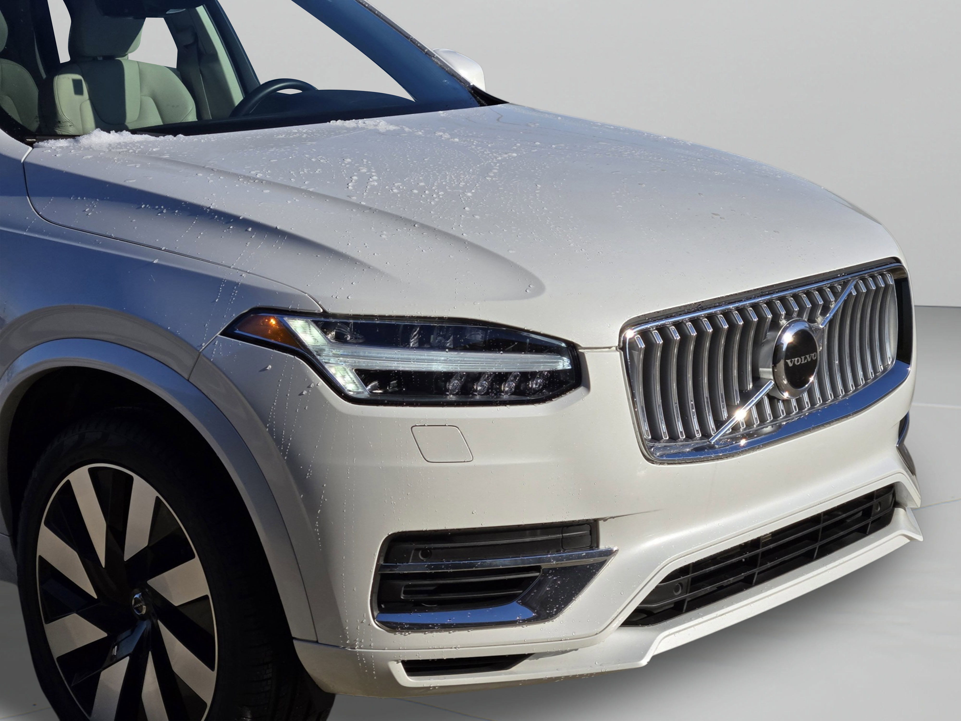 Used 2023 Volvo XC90 T8 Core w/ Protection Package Premier image 41