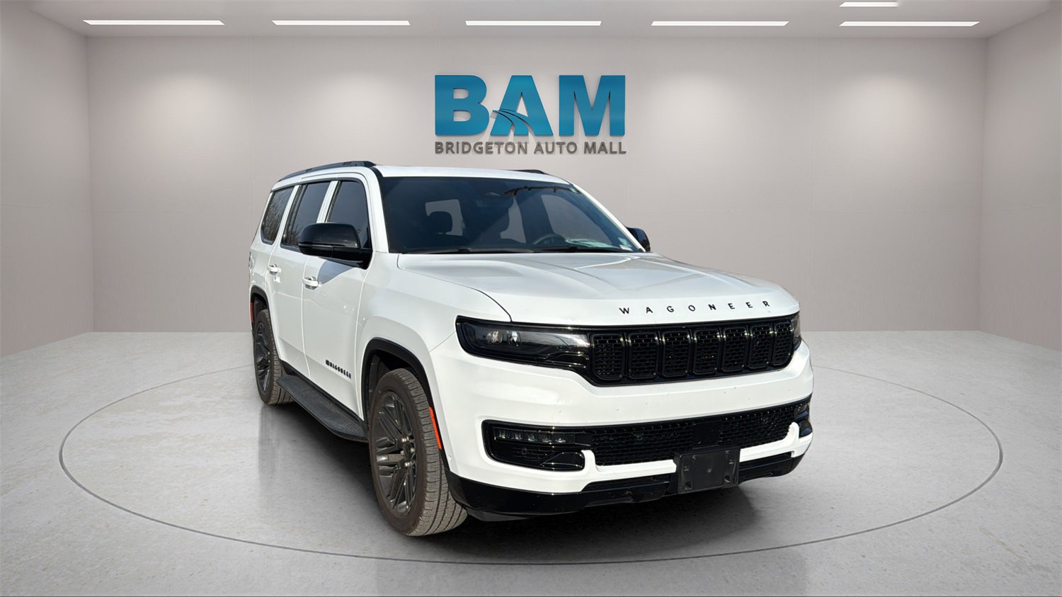 Used 2023 Jeep Wagoneer Series II image 1