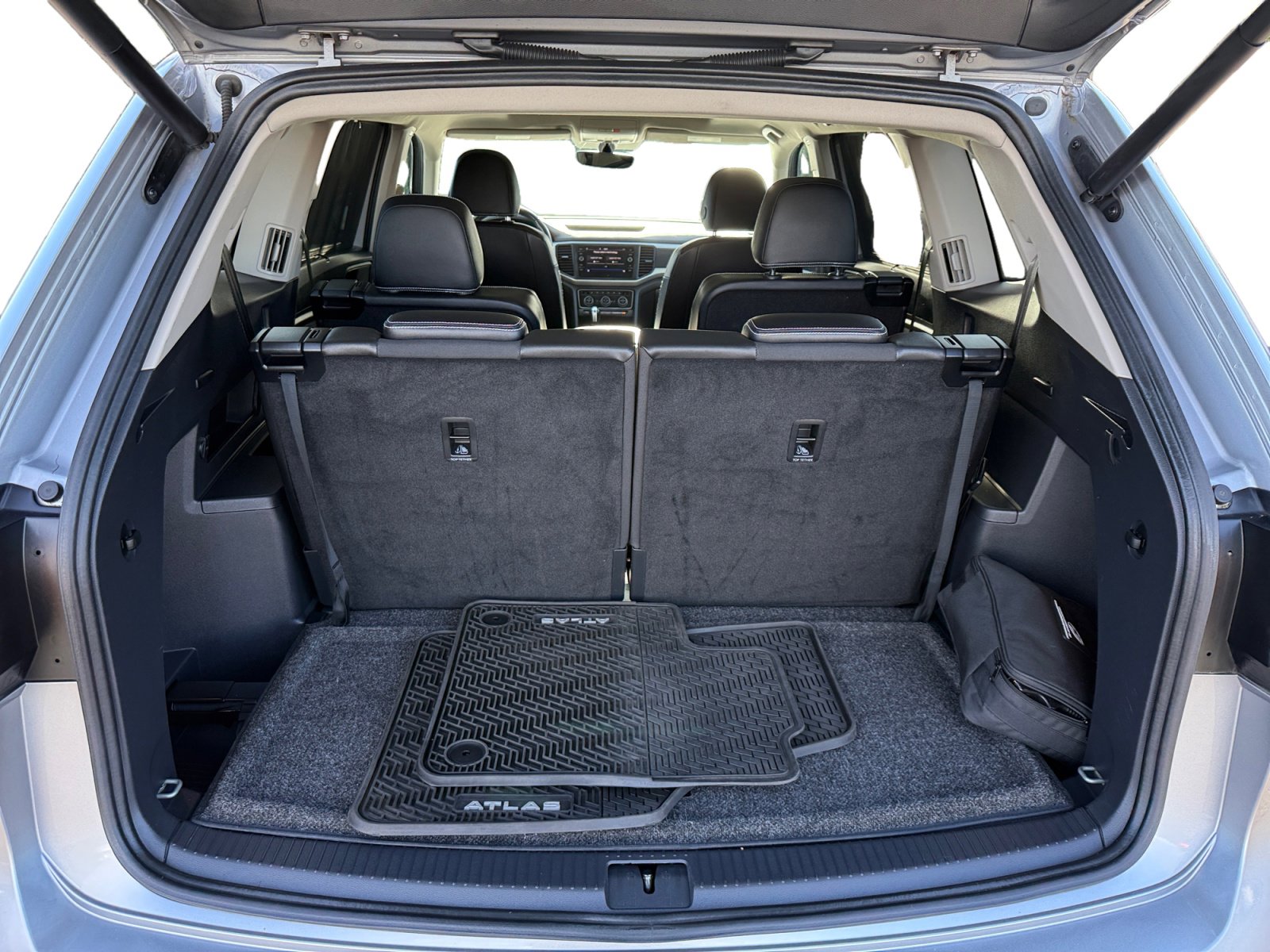 Used 2021 Volkswagen Atlas SE w/ Panoramic Sunroof Package image 17