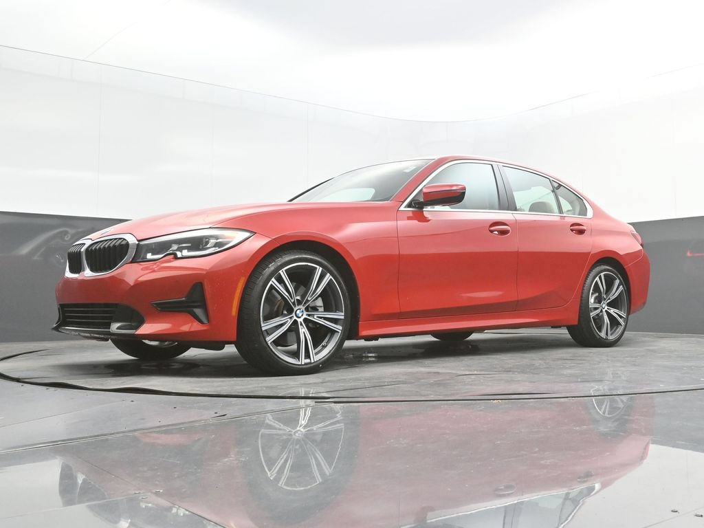 Used 2022 BMW 330i Sedan w/ Driving Assistance Package RWD image 42