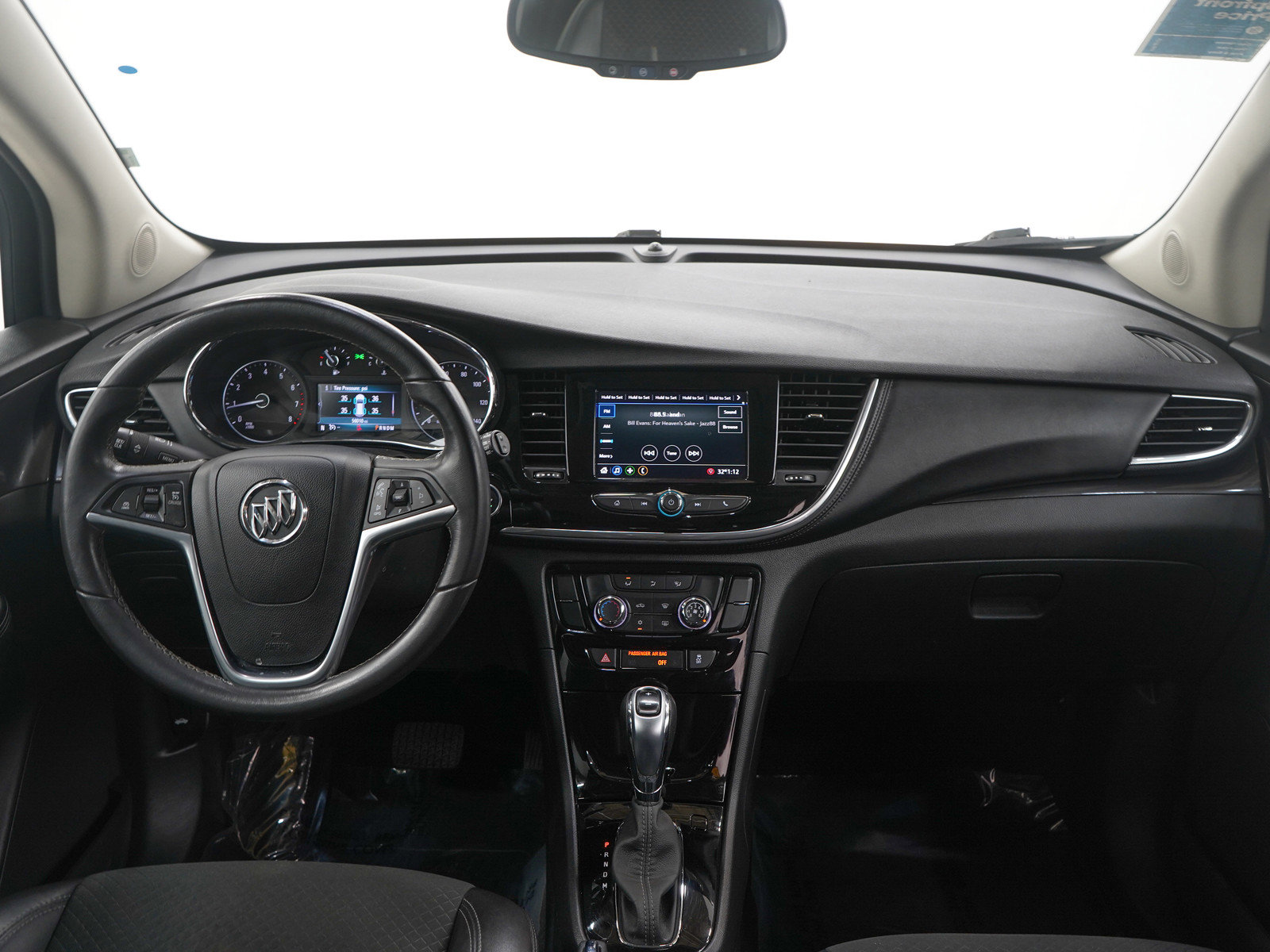 Used 2022 Buick Encore Preferred image 13