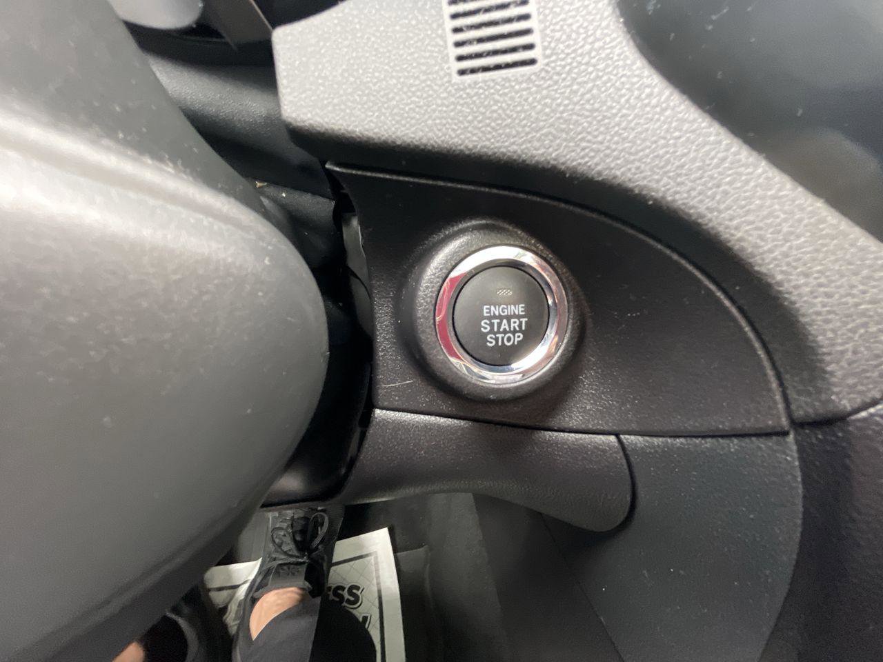 Used 2022 Subaru Ascent Onyx Edition image 17