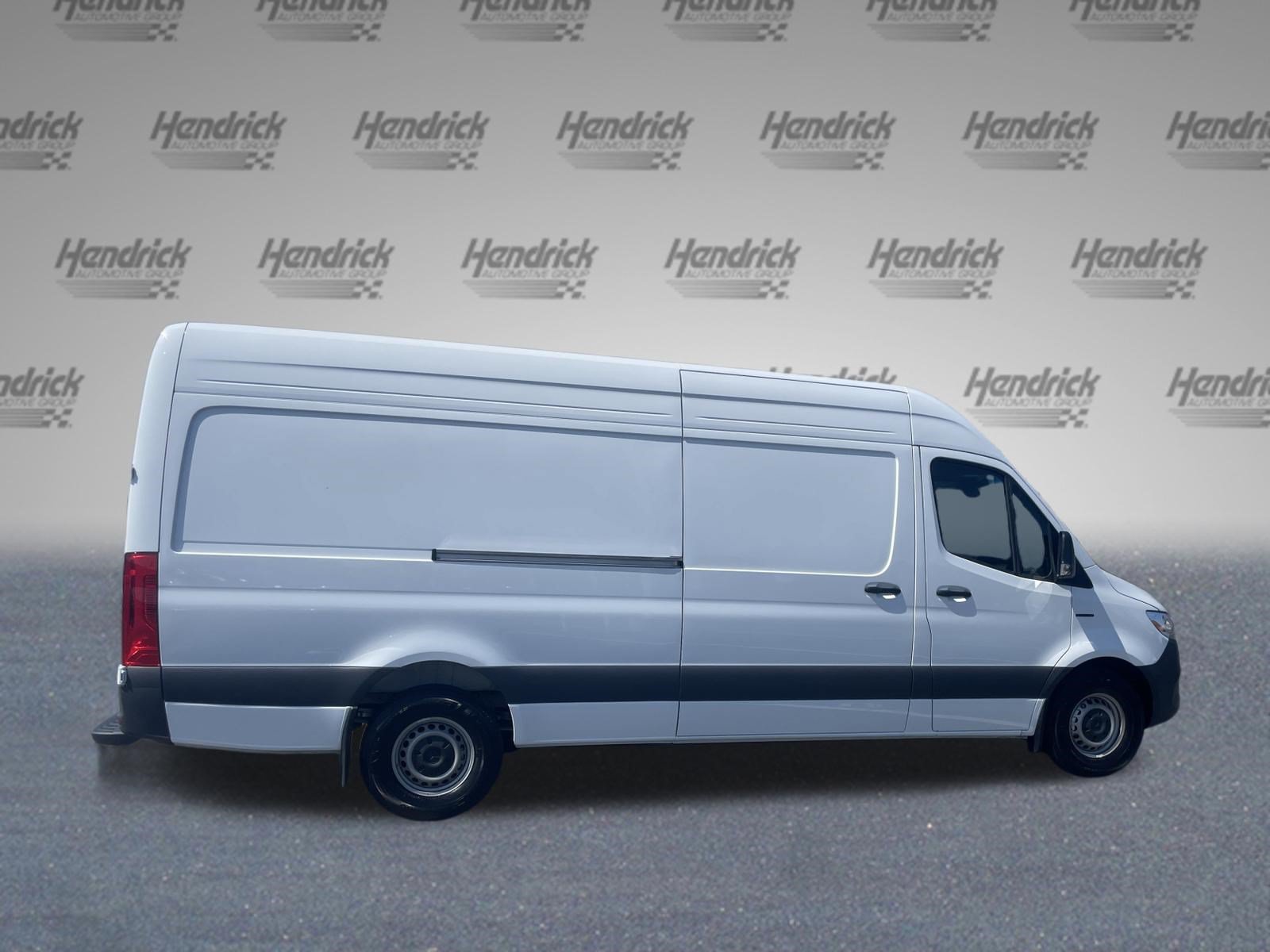 Used 2025 Mercedes-Benz eSprinter 170 Cargo image 10