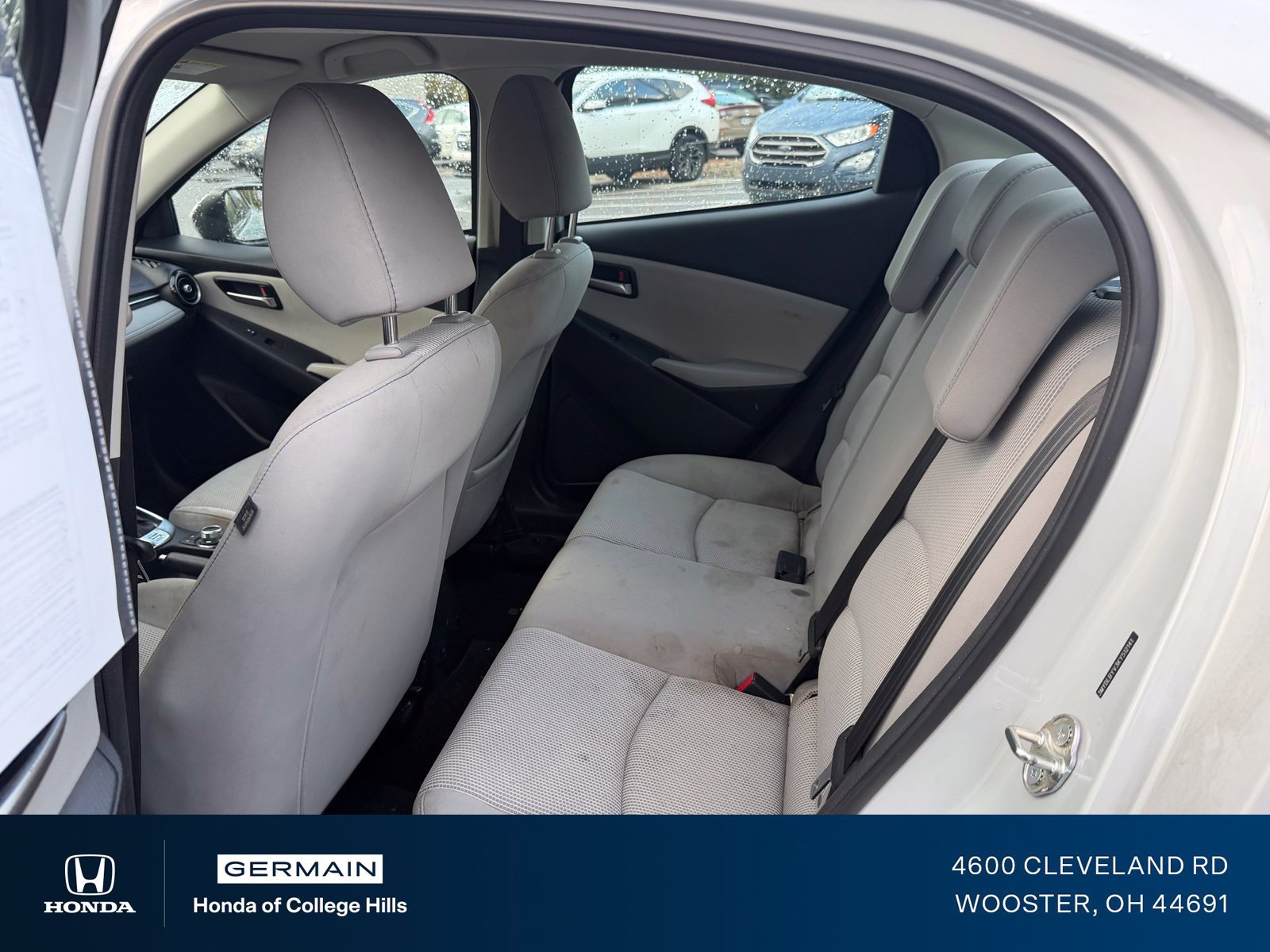 Used 2019 Toyota Yaris LE FWD image 13