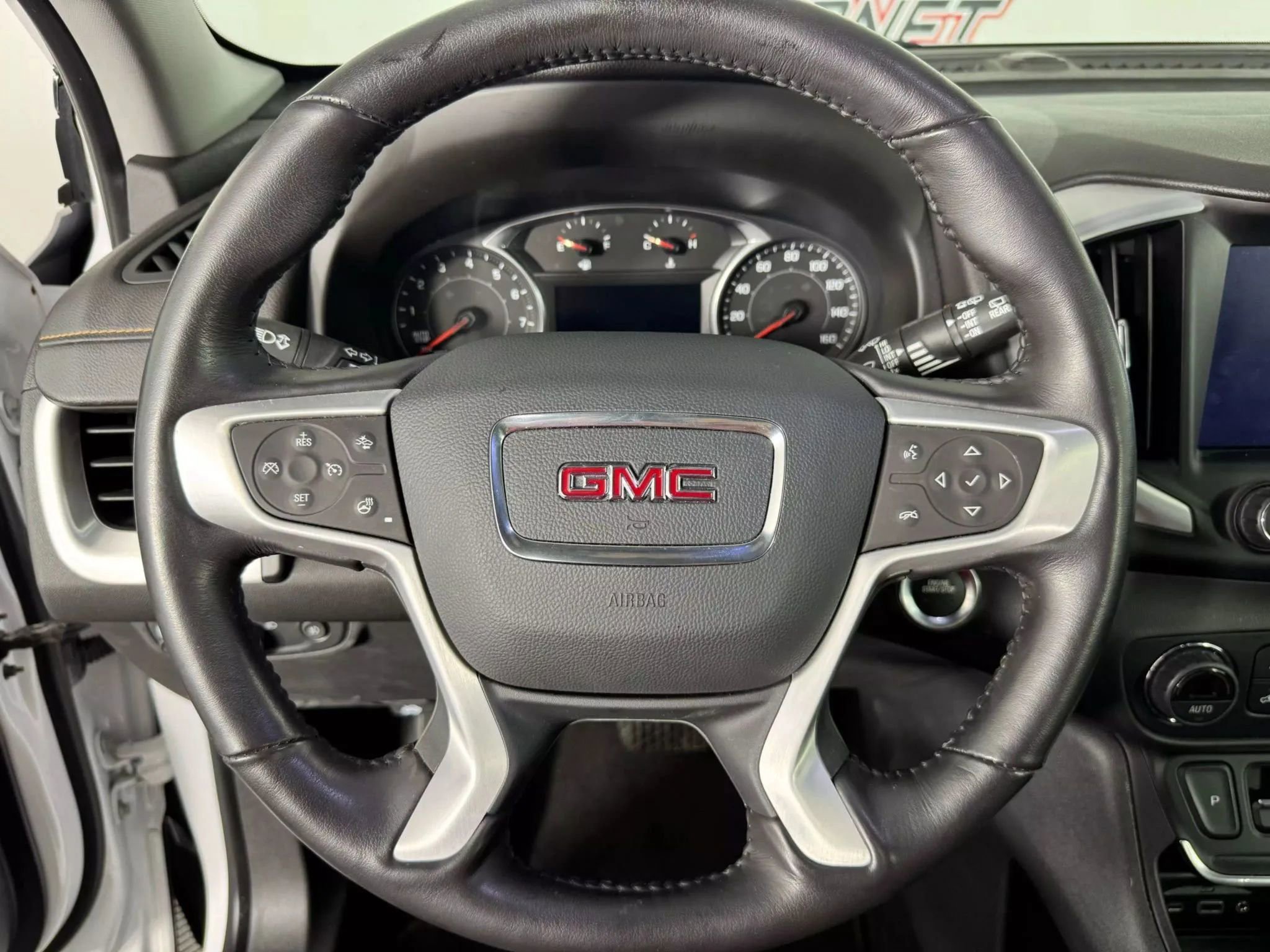 Used 2020 GMC Terrain SLT w/ Preferred Package AWD/4WD image 13