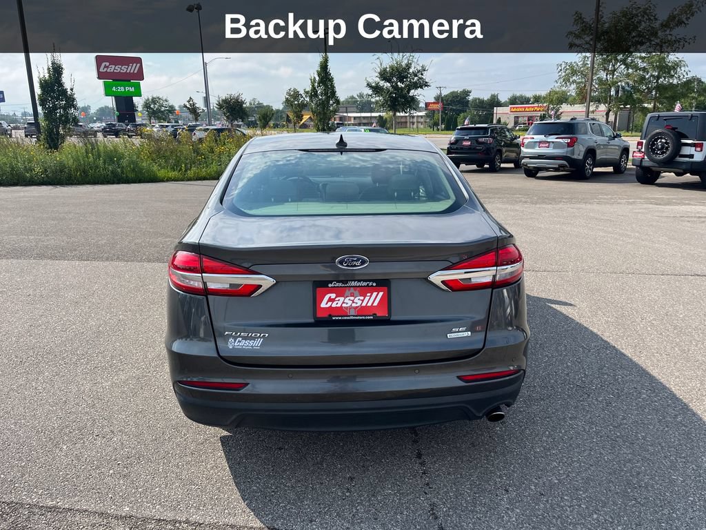 Used 2019 Ford Fusion SE FWD image 5