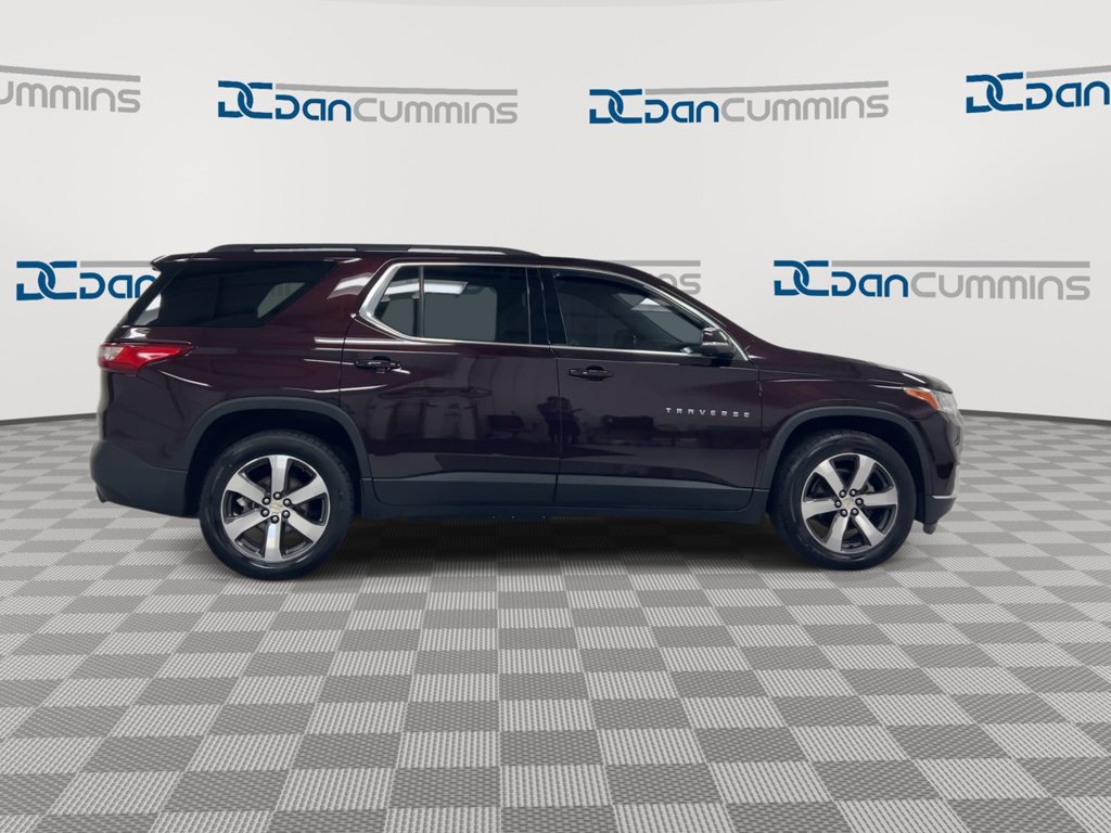 Used 2021 Chevrolet Traverse LT w/ LT Premium Package AWD/4WD image 9