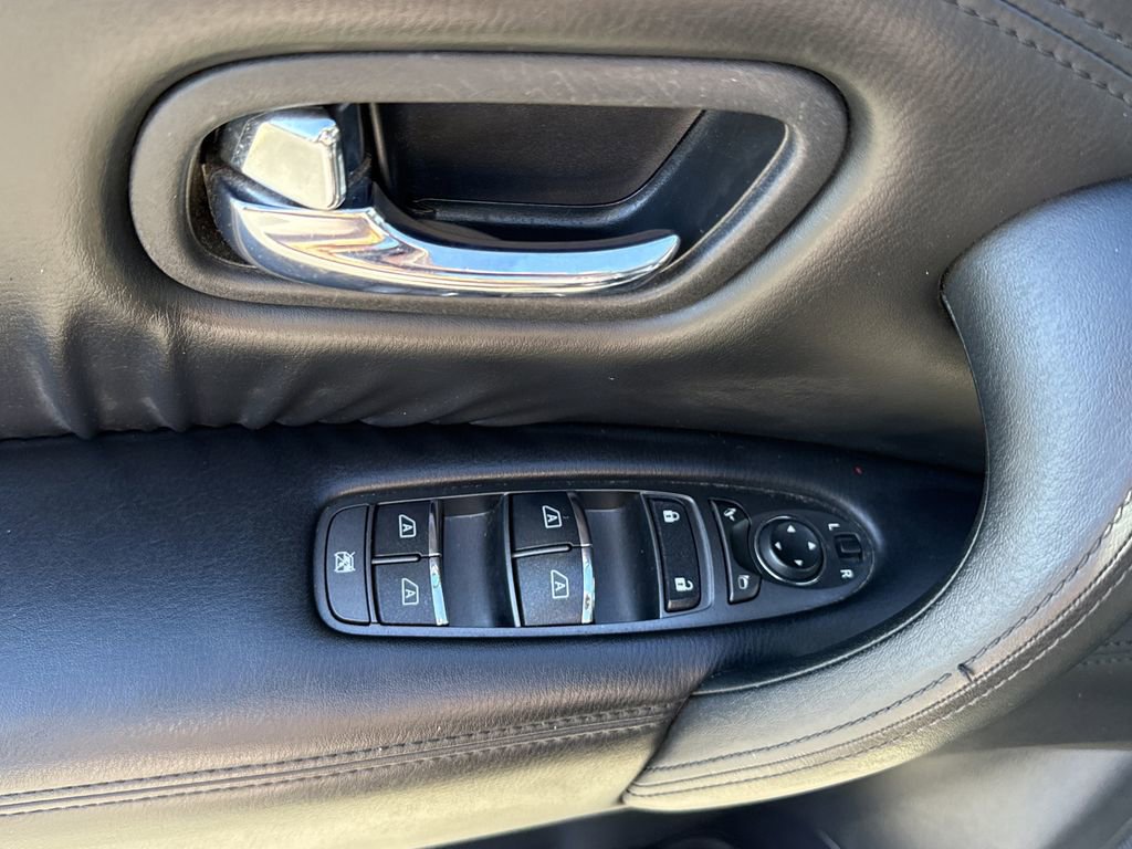 Used 2023 Nissan Armada SL image 27