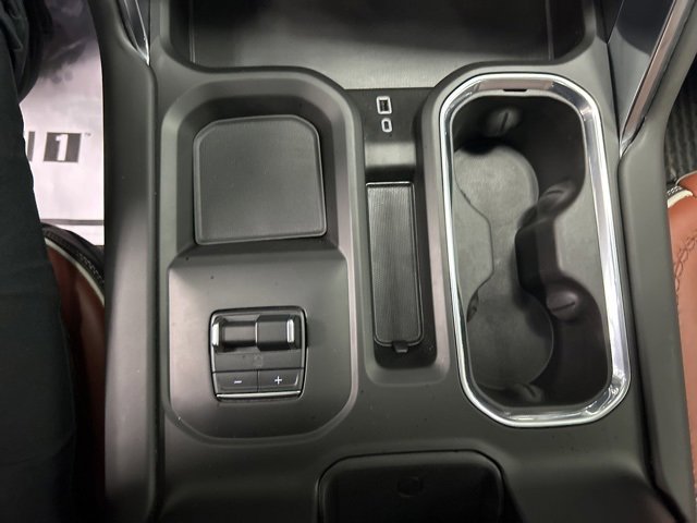 Used 2024 GMC Sierra 3500 Denali Ultimate image 28