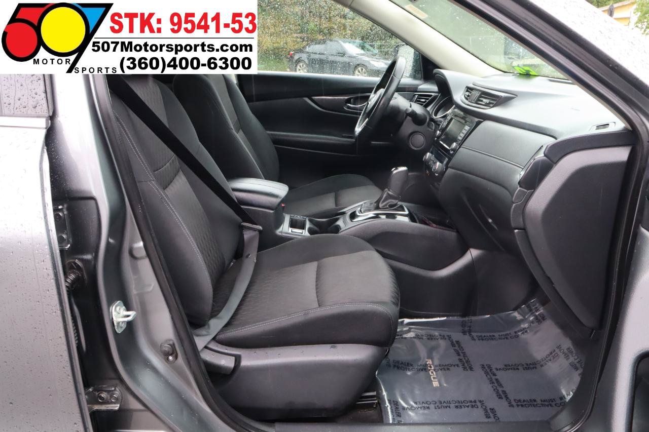 Used 2018 Nissan Rogue SV AWD/4WD image 21