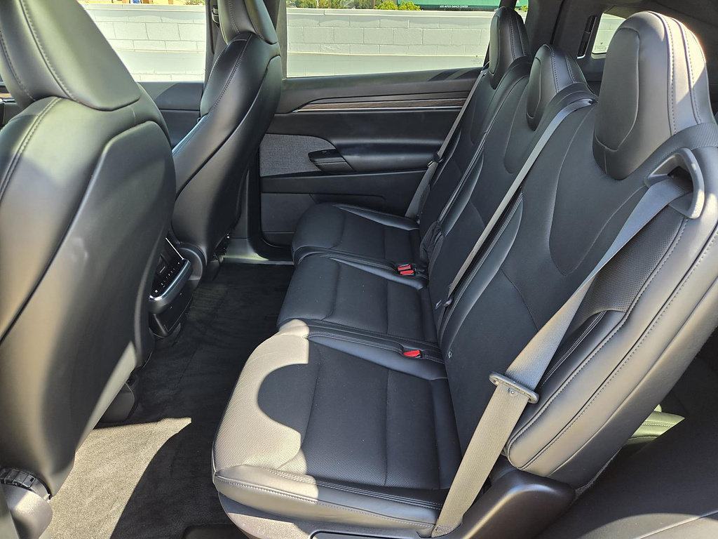 Used 2023 Tesla Model X AWD/4WD image 22