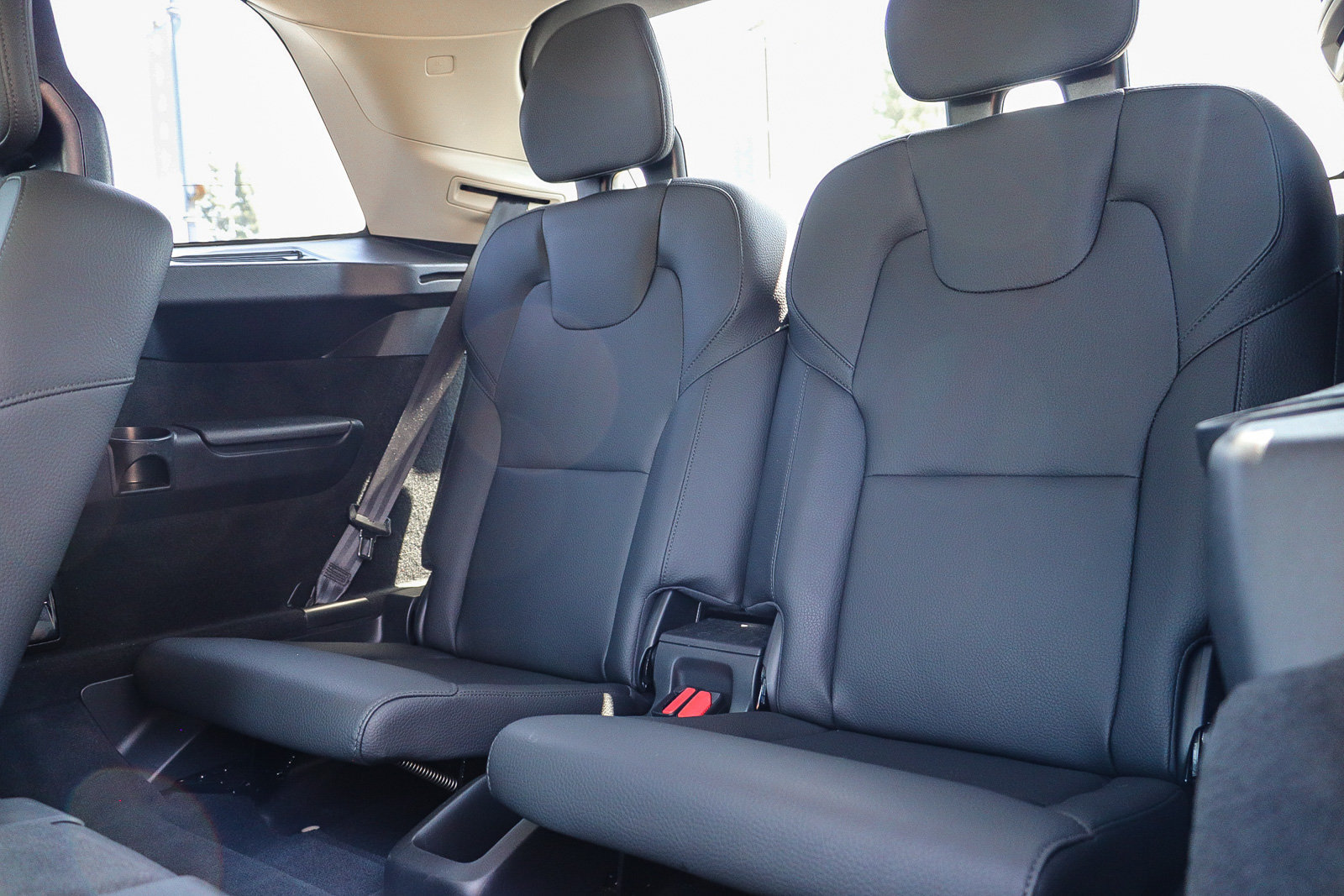 Used 2025 Volvo XC90 B6 Plus AWD/4WD image 26