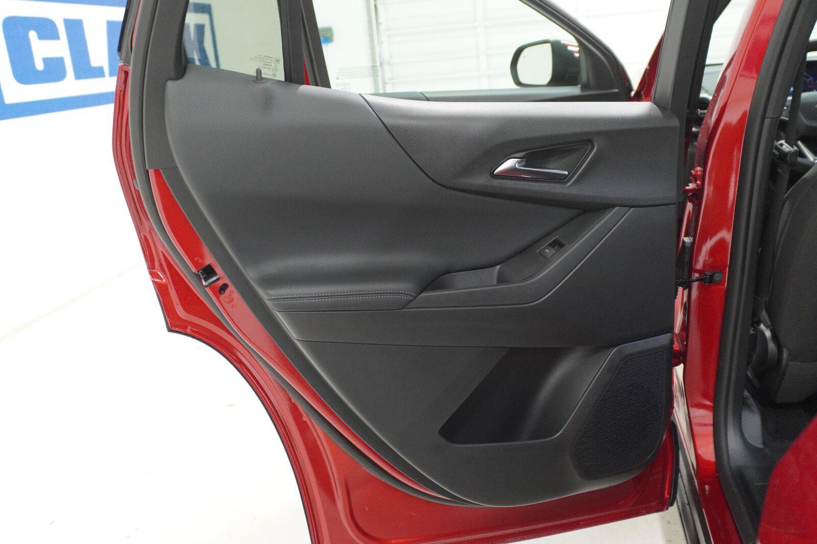 New 2027 Chevrolet Equinox LT FWD image 28