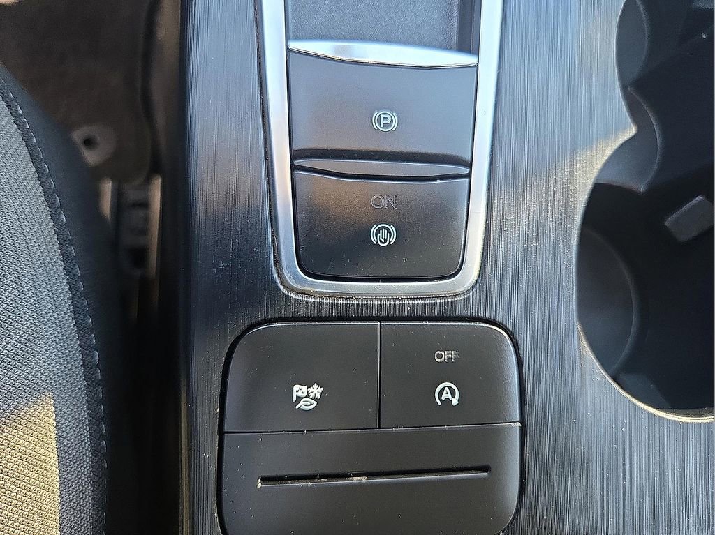 Used 2021 Ford Escape S image 16