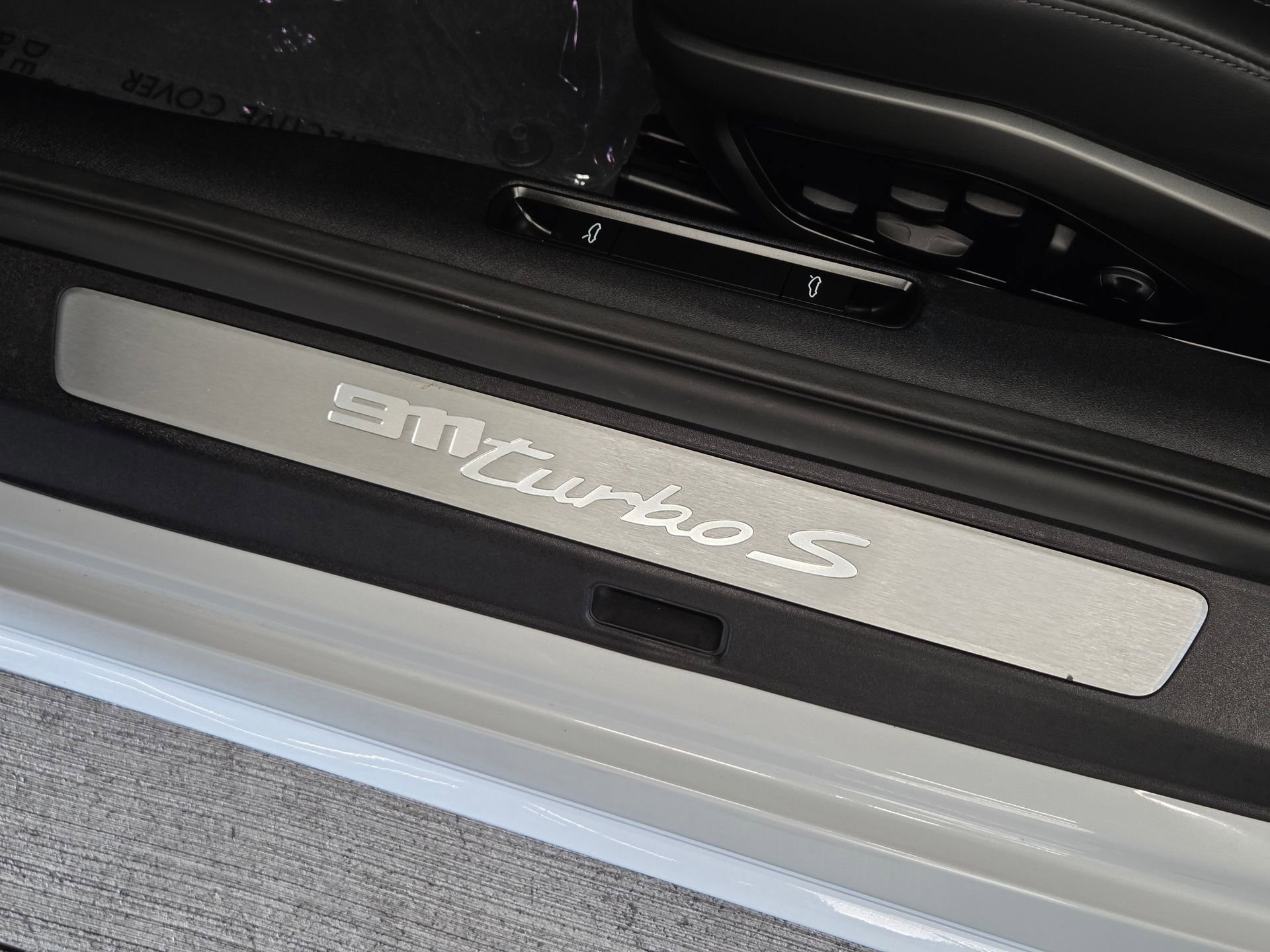 Certified 2025 Porsche 911 Turbo S AWD/4WD image 14