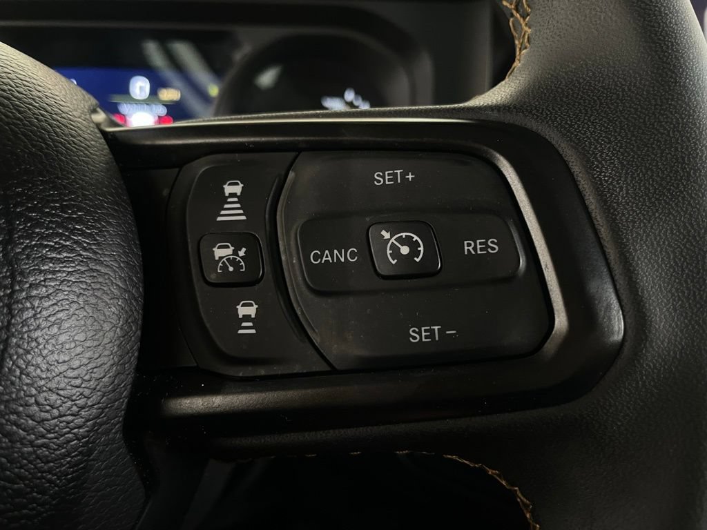 Used 2024 Jeep Wrangler Unlimited AWD/4WD image 28