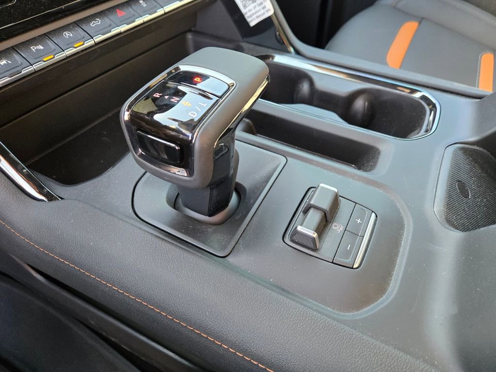 New 2026 GMC Sierra 1500 AT4 w/ AT4 Premium Package AWD/4WD image 13
