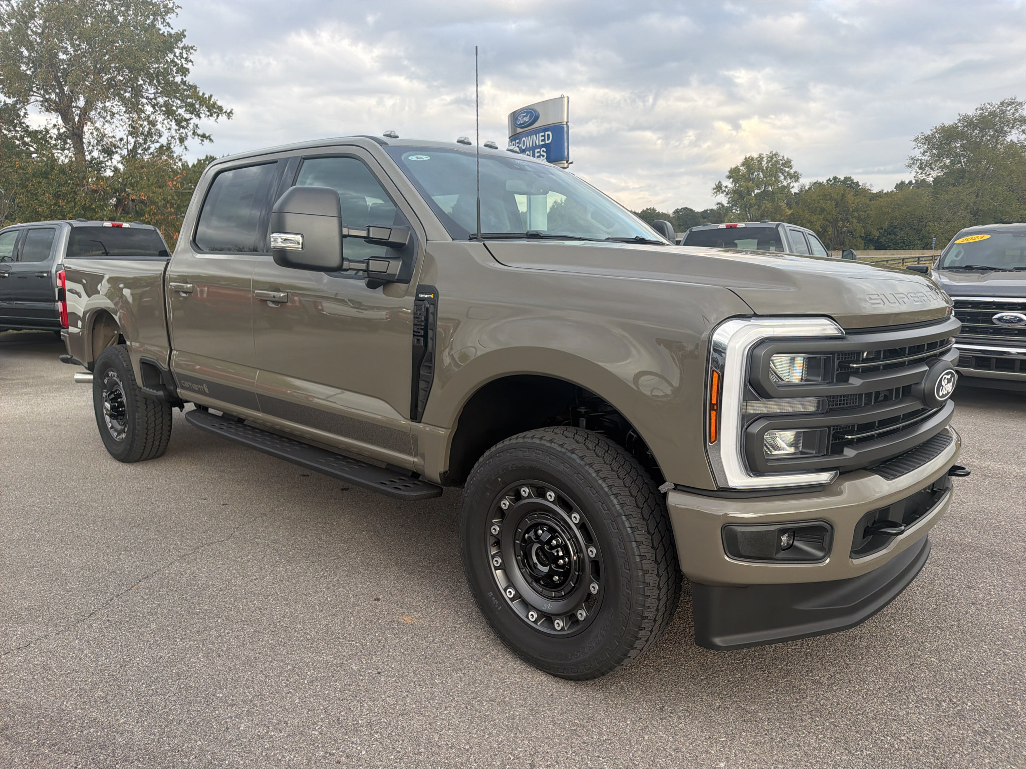 New 2027 Ford F250 XLT w/ XLT Premium Package AWD/4WD image 3
