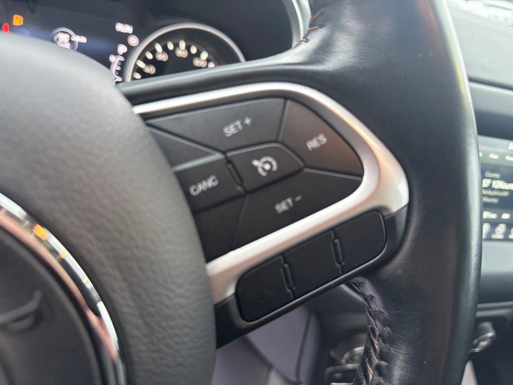 Certified 2021 Jeep Compass Latitude w/ Convenience Group image 24