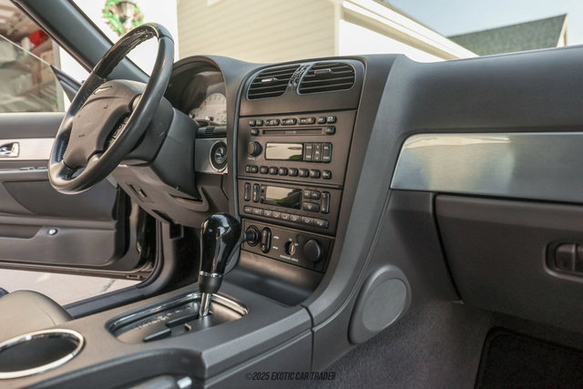 Used 2002 Ford Thunderbird Deluxe image 57
