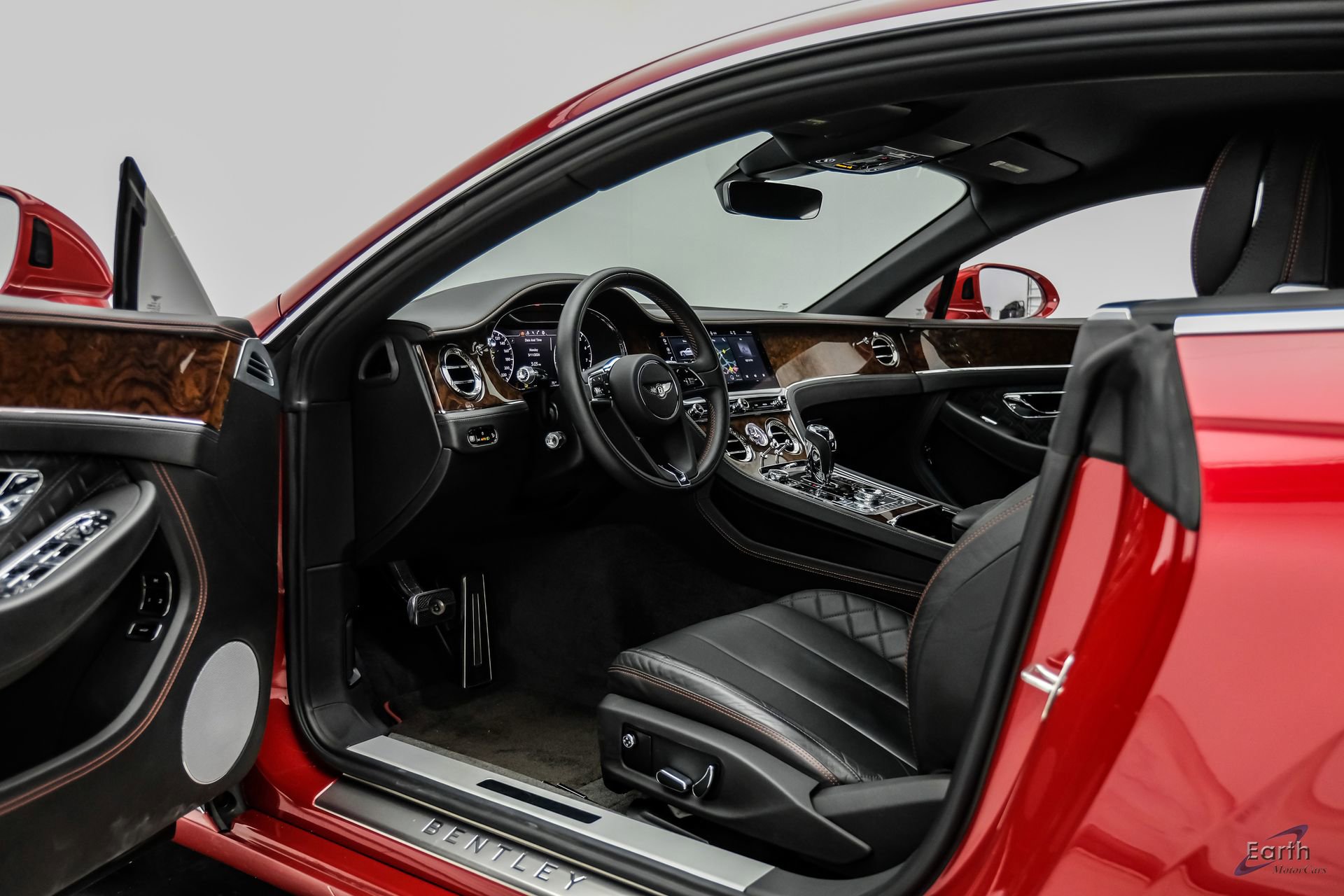 Used 2020 Bentley Continental GT AWD/4WD image 38