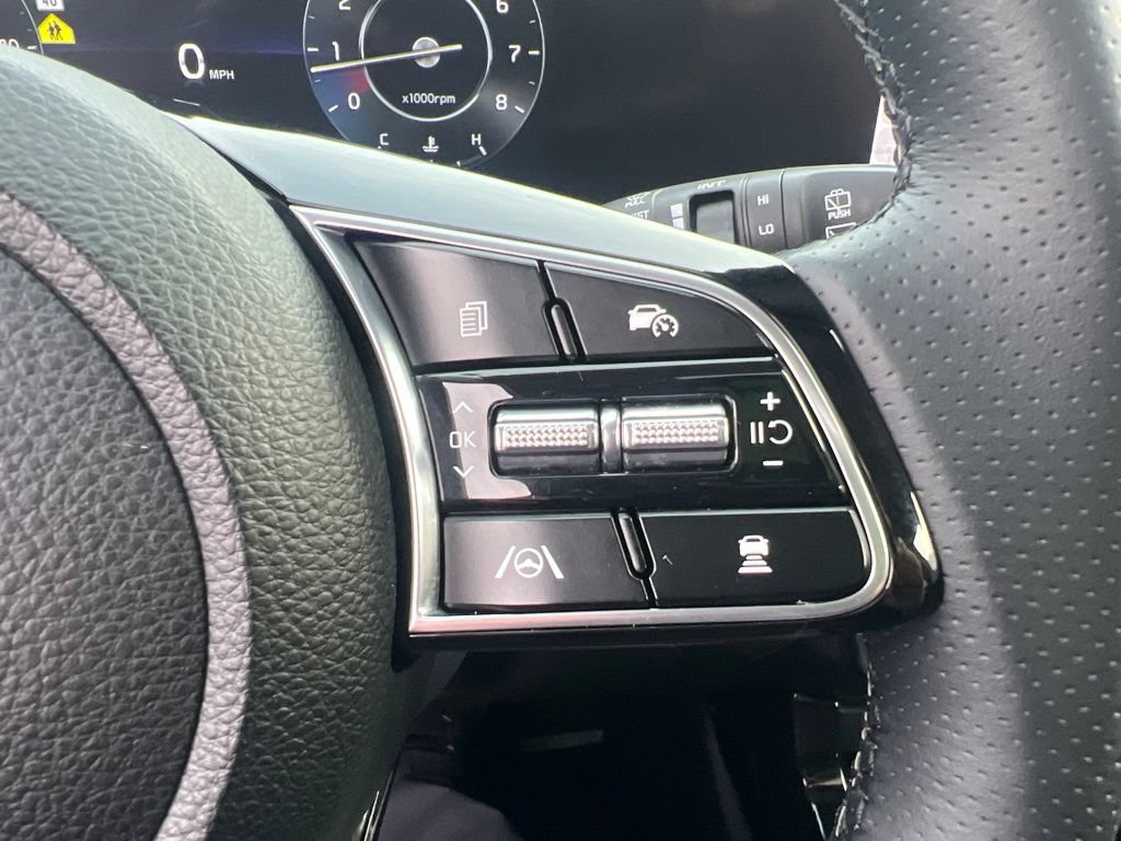 Certified 2024 Kia Seltos SX w/ SX Sunroof Package AWD/4WD image 65