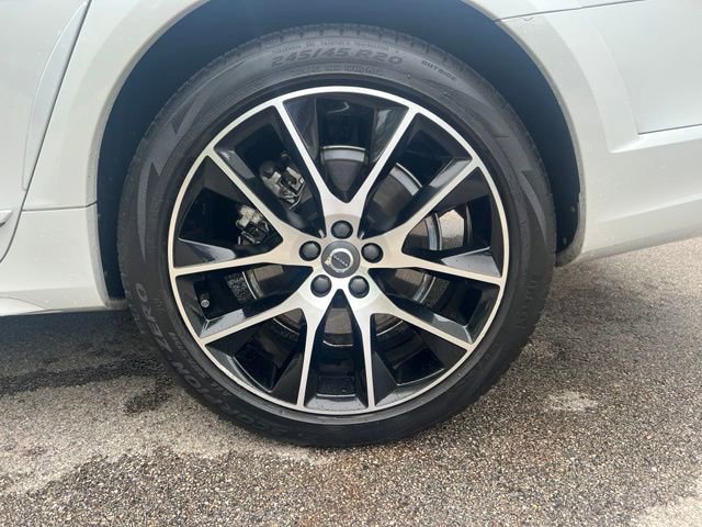Used 2017 Volvo V90 T6 Cross Country AWD/4WD image 21