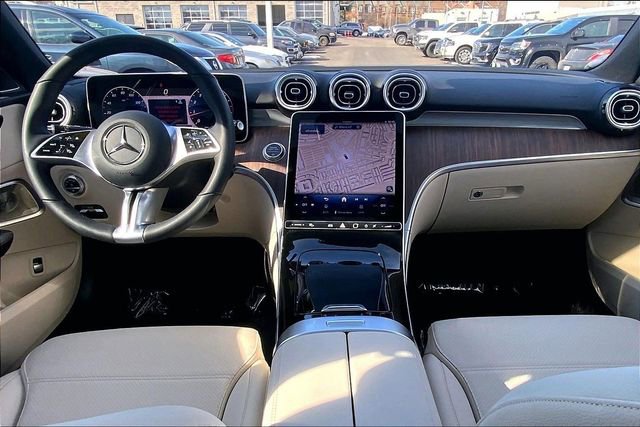 Used 2025 Mercedes-Benz C 300 4MATIC Sedan image 12