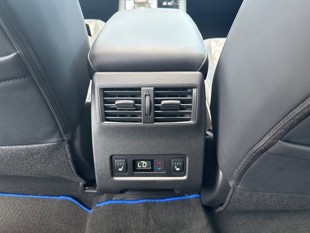 New 2025 Mitsubishi Outlander SEL image 23