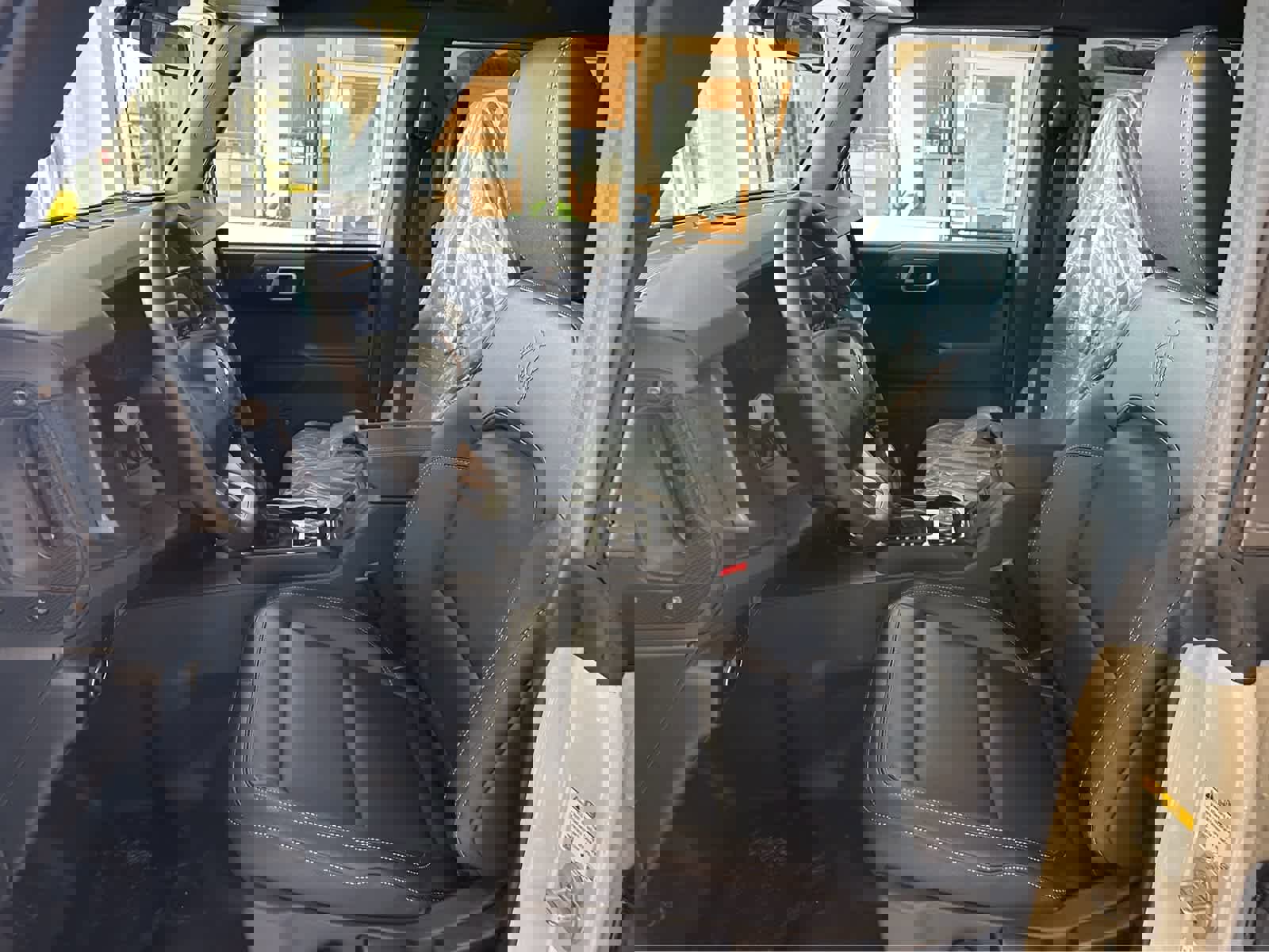 New 2025 Ford Bronco Badlands image 25