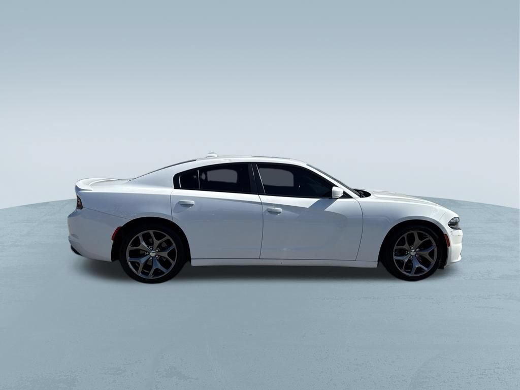 Used 2016 Dodge Charger SXT w/ Plus Group RWD image 9