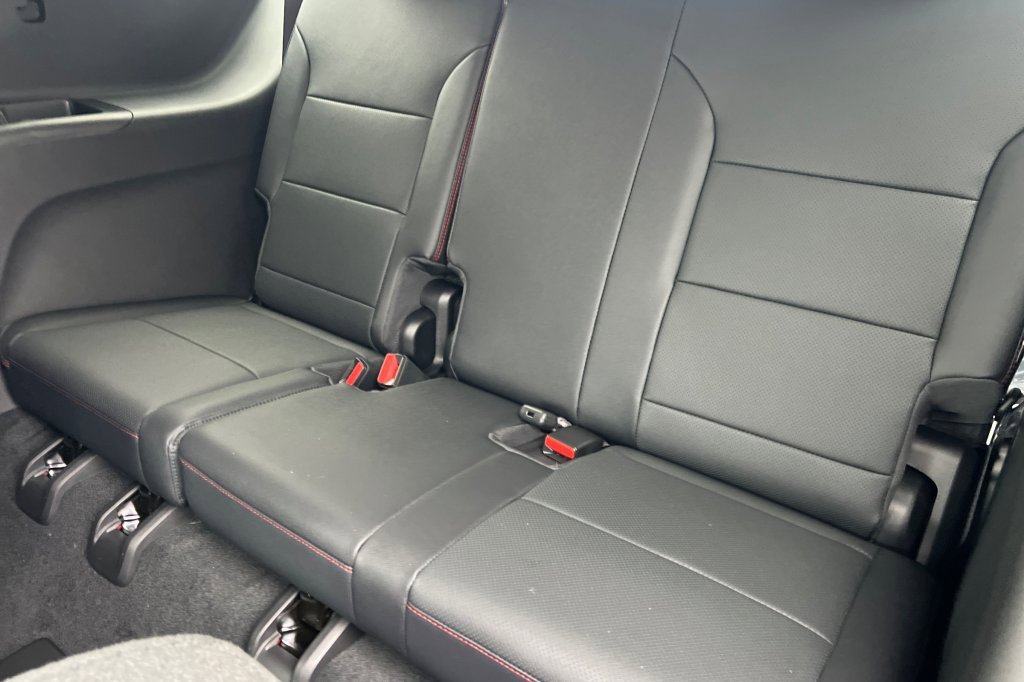 New 2026 Chevrolet Traverse RS image 12