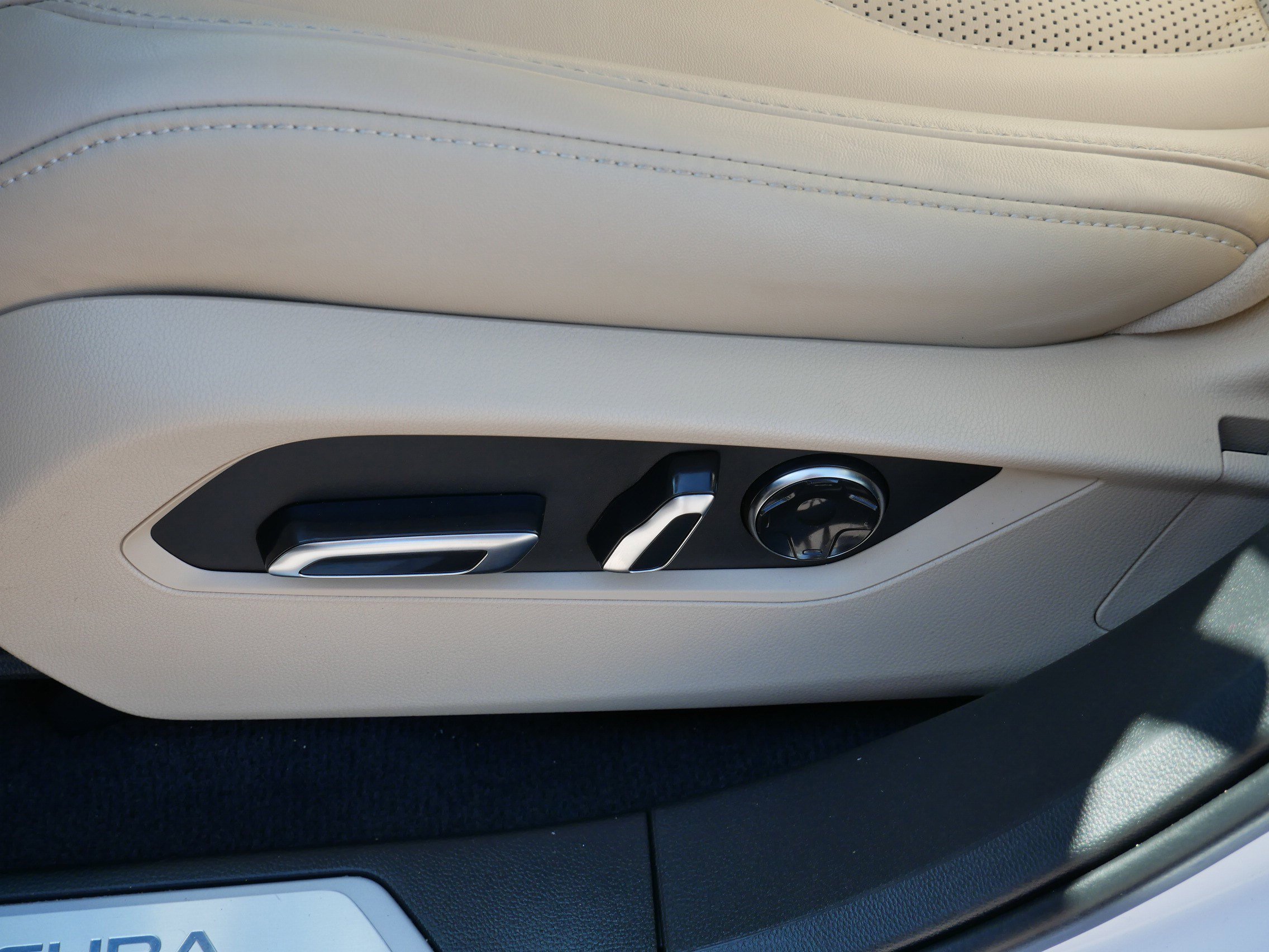 Used 2023 Acura RDX AWD w/ Technology Package image 19