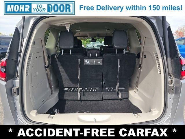 Used 2021 Chrysler Pacifica Touring-L image 39