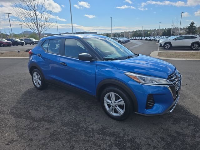 Used 2024 Nissan Kicks S image 1
