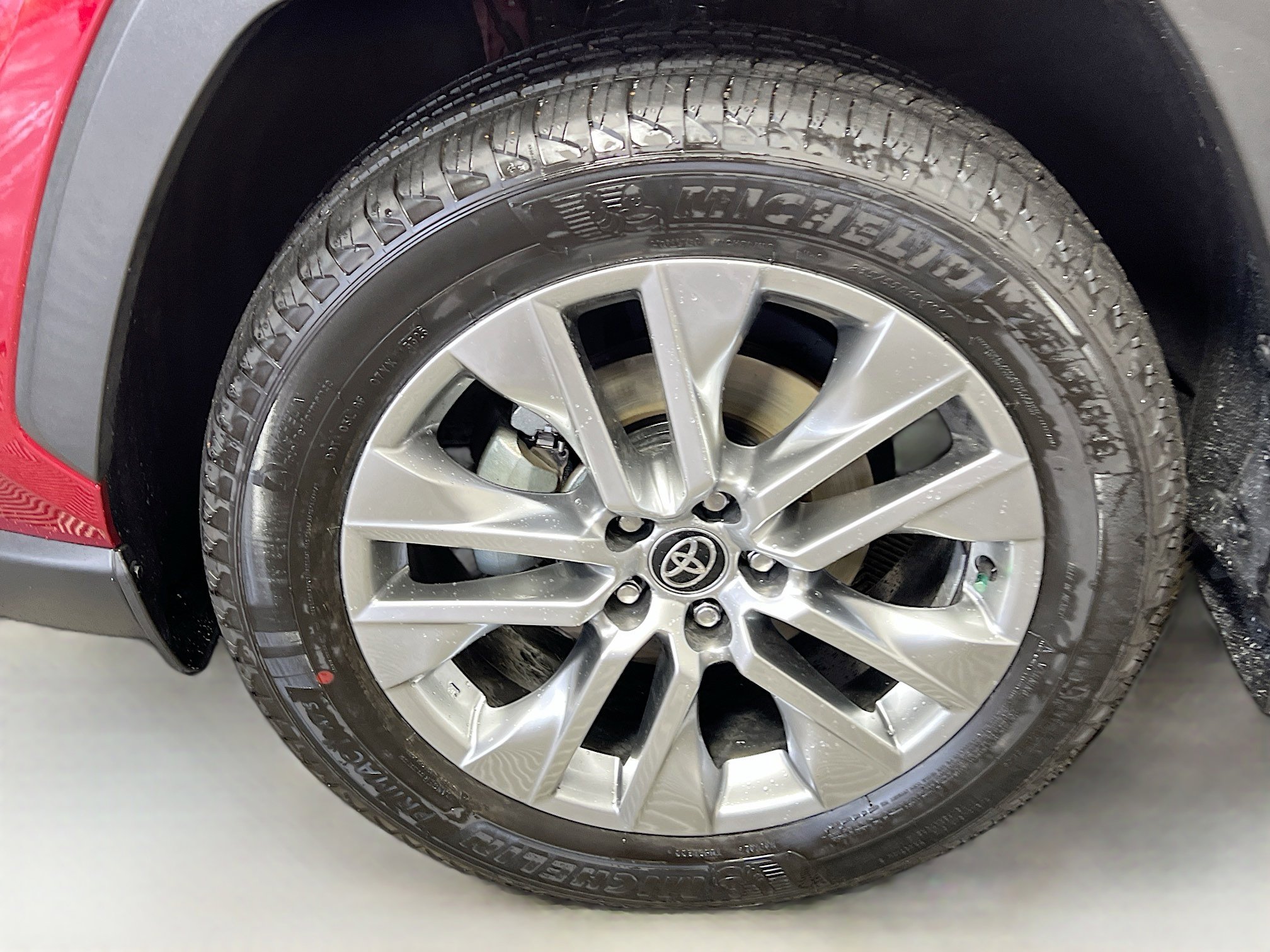 Used 2024 Toyota RAV4 XLE Premium image 14