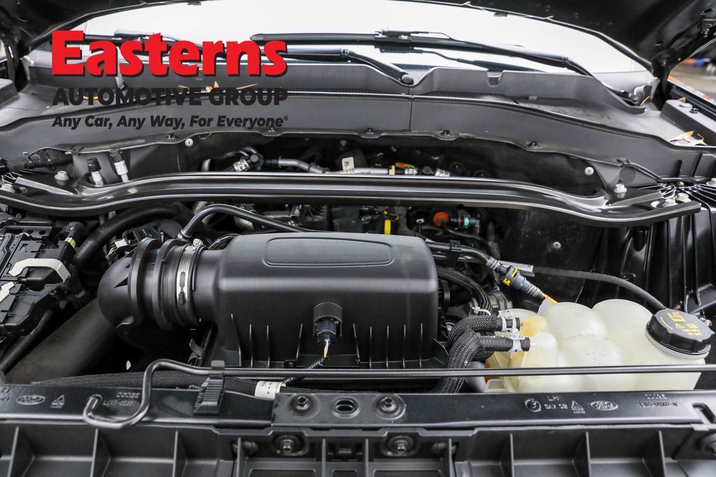 Used 2022 Ford Explorer Limited w/ Equipment Group 301A image 7