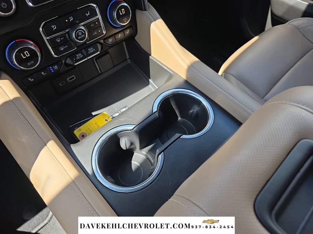 Used 2021 Chevrolet Tahoe Premier AWD/4WD image 16