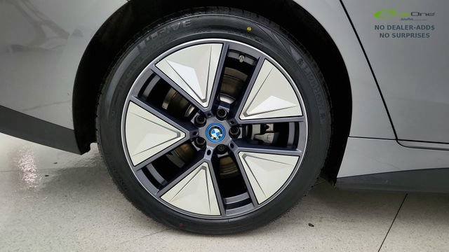Used 2023 BMW i4 eDrive35 w/ Premium Package RWD image 81