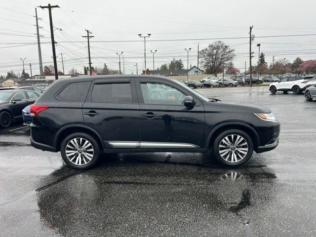 Used 2019 Mitsubishi Outlander AWD image 8