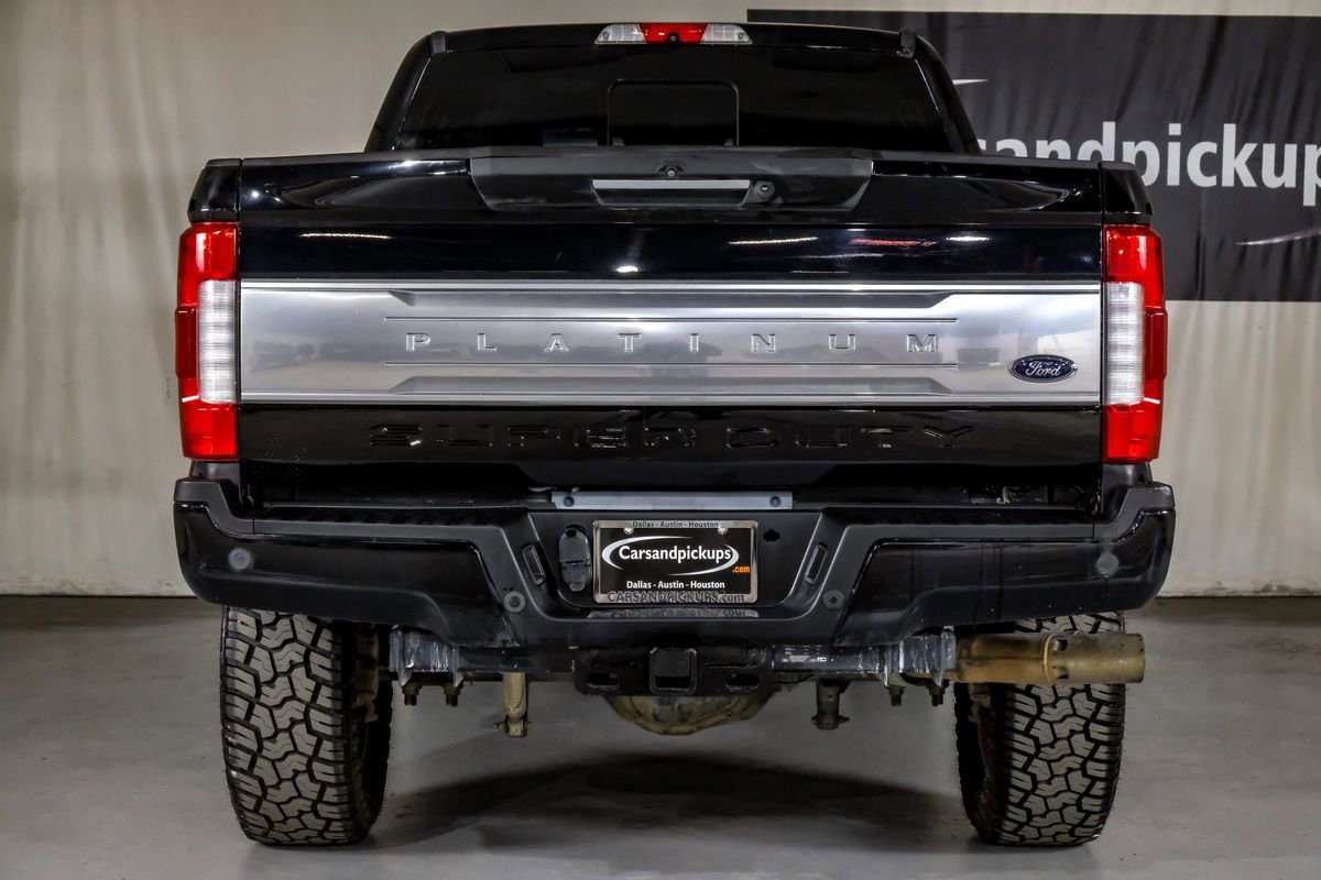 Used 2017 Ford F250 Platinum w/ FX4 Off-Road Package image 9