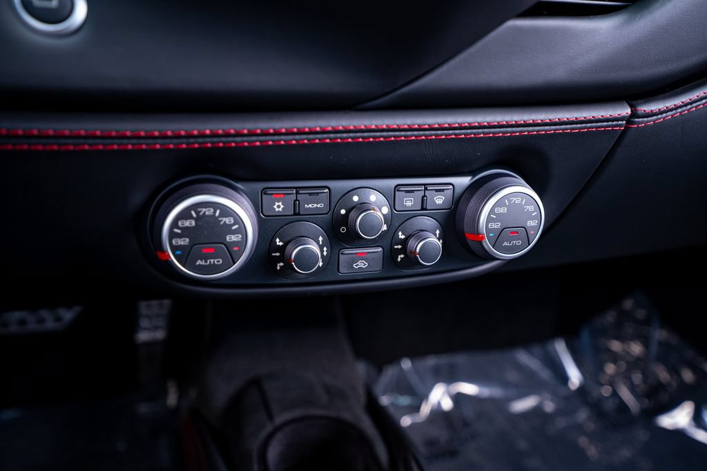 Used 2016 Ferrari 488 GTB RWD image 44