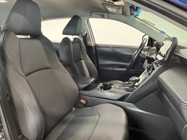 Used 2022 Toyota Venza LE AWD/4WD image 10