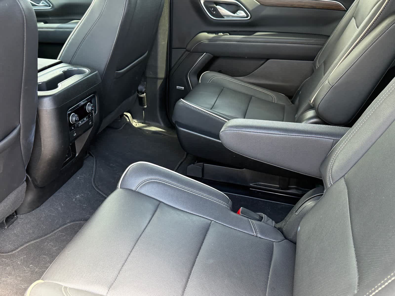 Used 2023 Chevrolet Tahoe Premier AWD/4WD image 10