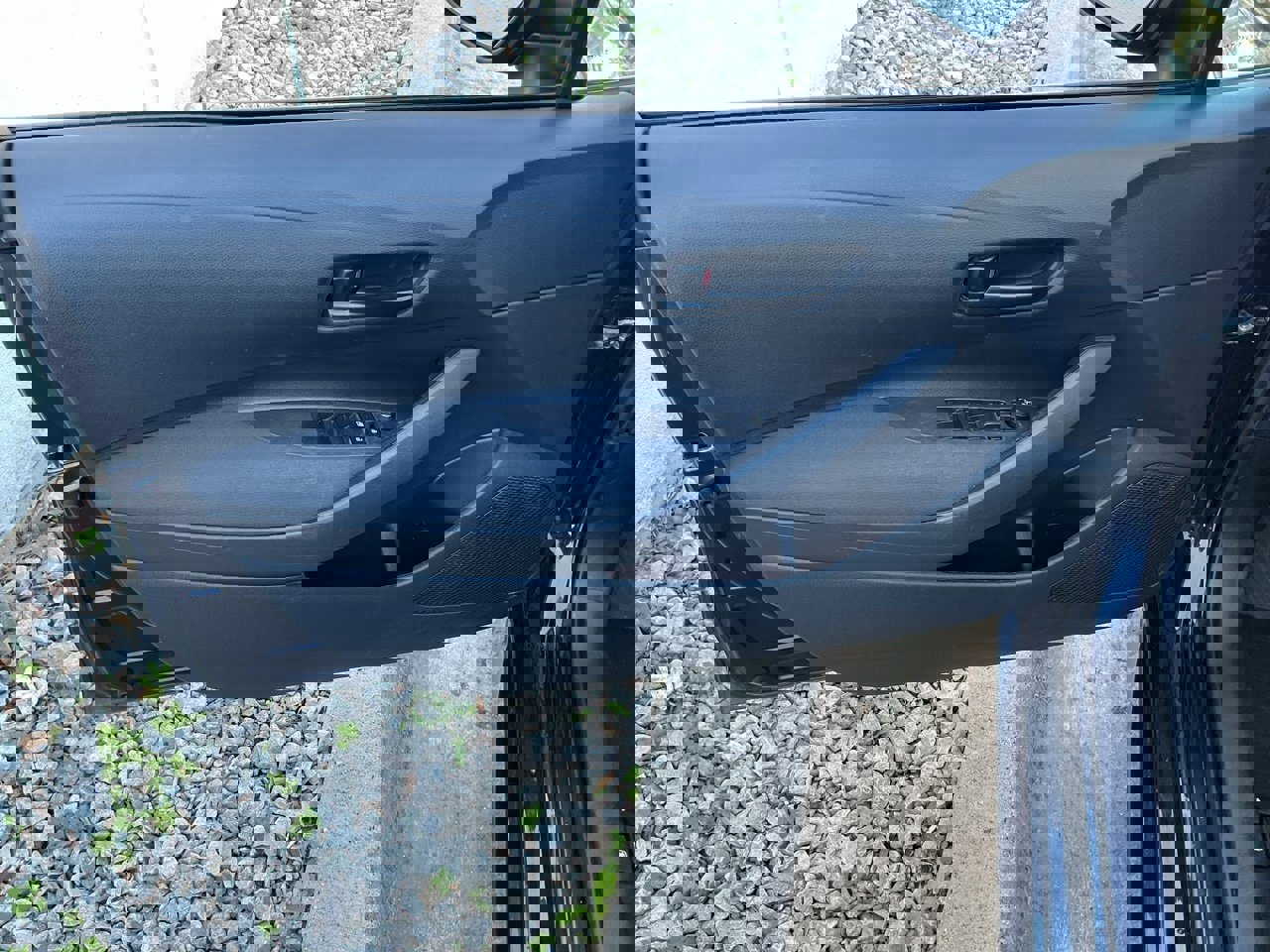 Used 2024 Toyota Corolla LE image 12